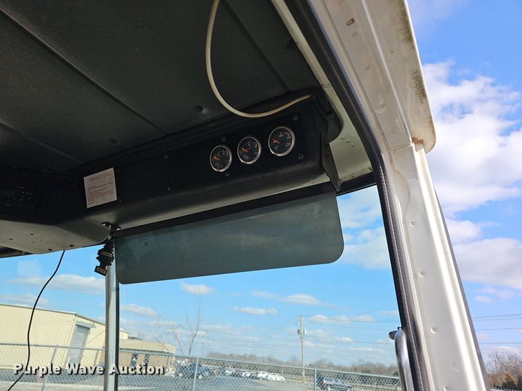 image for item EJ6033 2009 Autocar Xpeditor truck cab and chassis