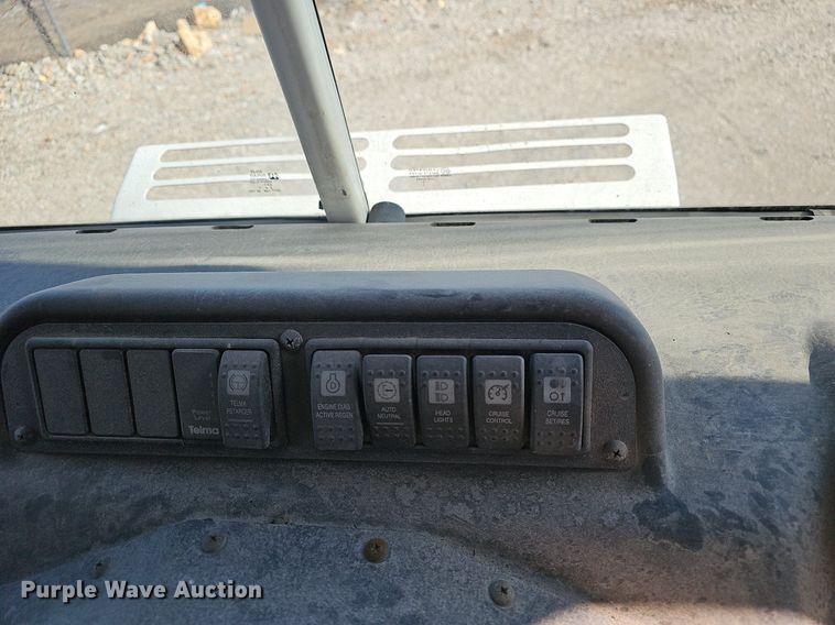 image for item EJ6033 2009 Autocar Xpeditor truck cab and chassis