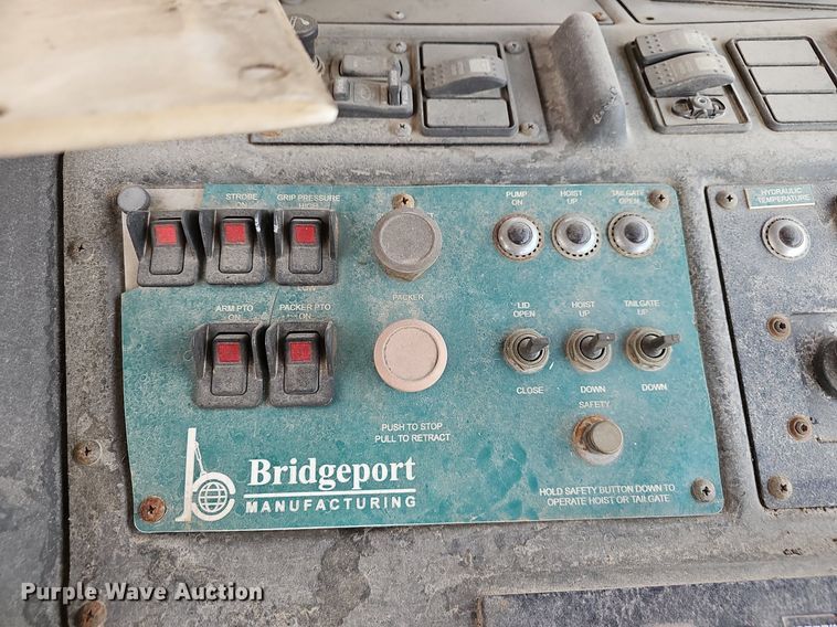 image for item EJ6033 2009 Autocar Xpeditor truck cab and chassis