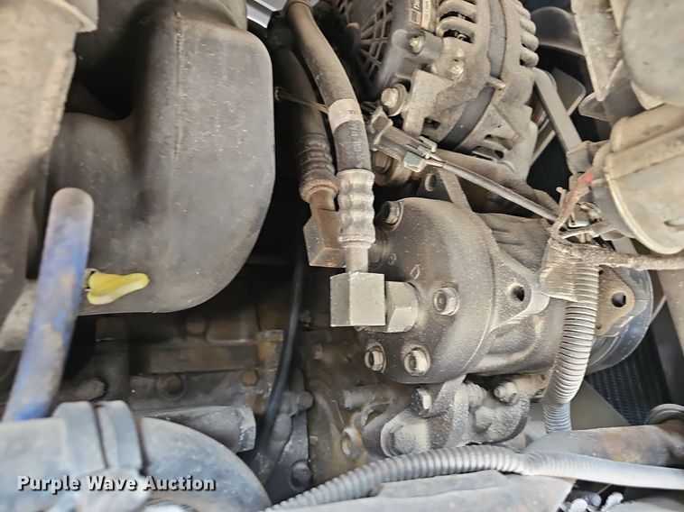 image for item EJ6034 2001 Freightliner  FL60 truck cab and chassis