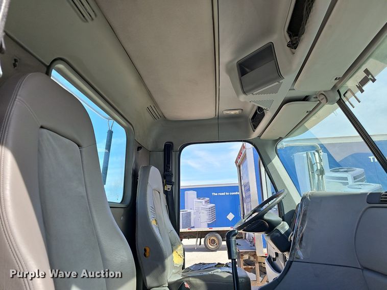 image for item EJ6039 2009 Freightliner  Columbia  semi truck