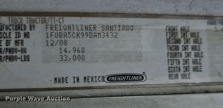 image for item EJ6039 2009 Freightliner  Columbia  semi truck