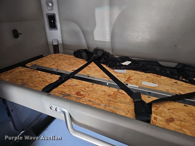 image for item EJ6041 2018 Peterbilt  579 semi truck