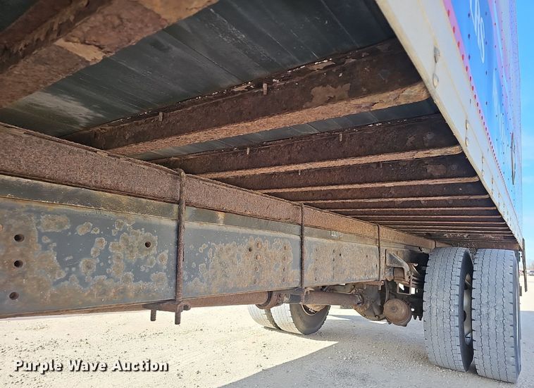 image for item EJ6042 2007 GMC 7500 box truck