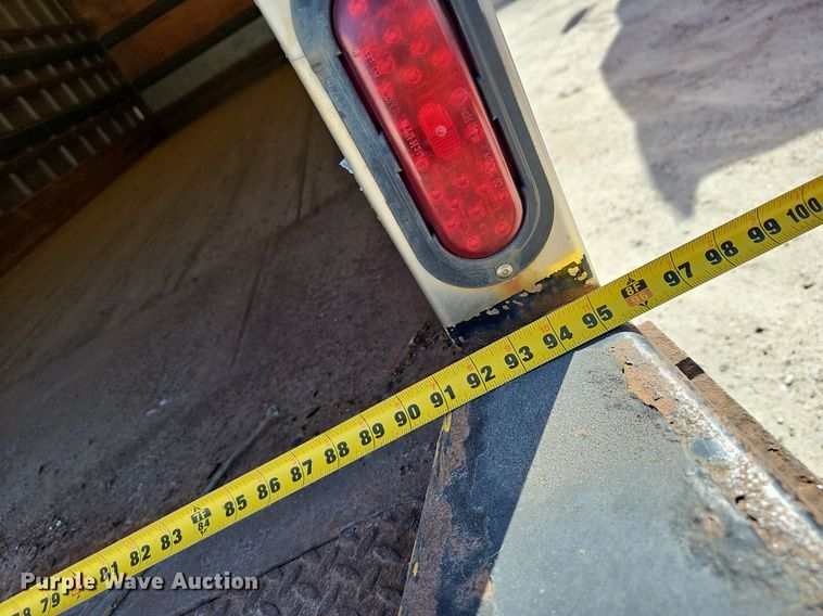 image for item EJ6042 2007 GMC 7500 box truck