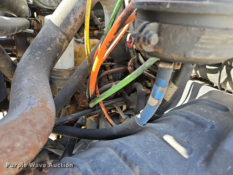 image for item EJ6042 2007 GMC 7500 box truck