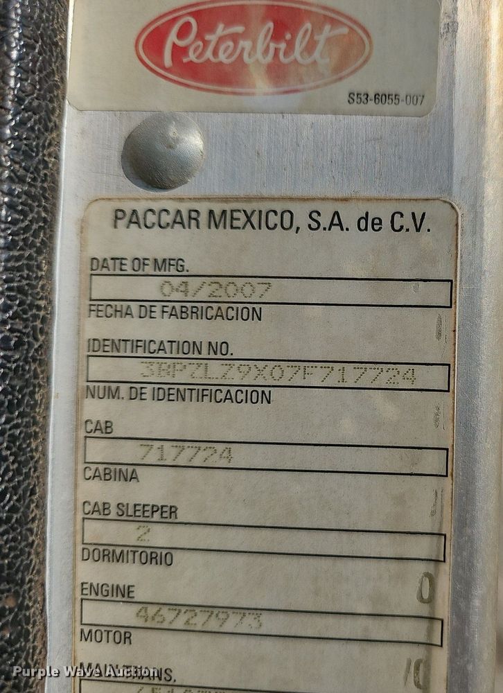 image for item EJ6043 2007 Peterbilt  320 truck cab and chassis