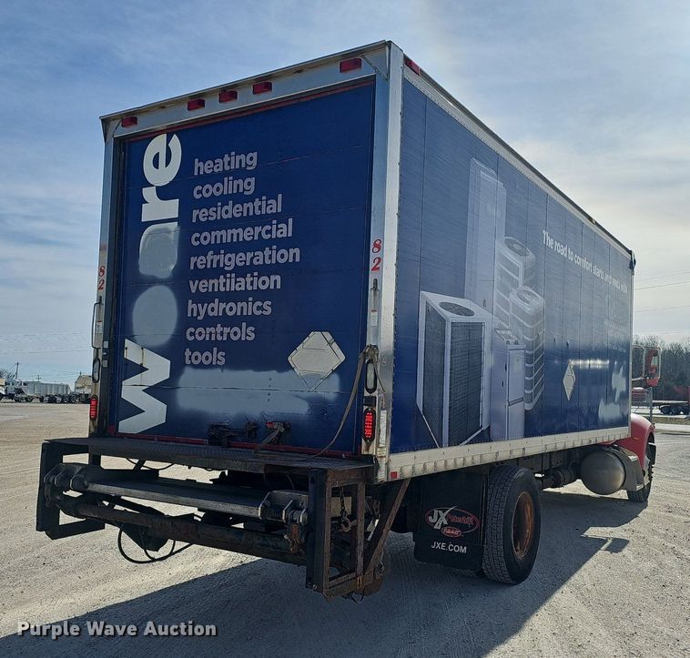 image for item EJ6045 2009 Peterbilt  335 box truck