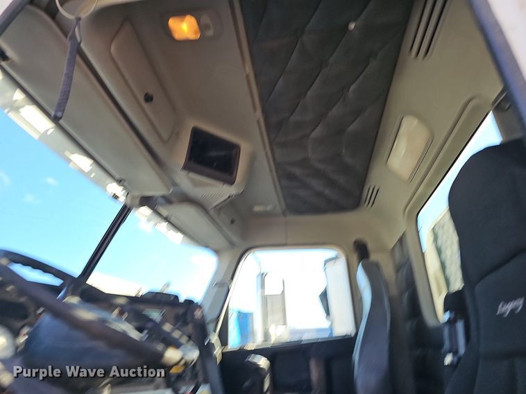 image for item EJ6046 2012 Freightliner  Coronado SD122 semi truck