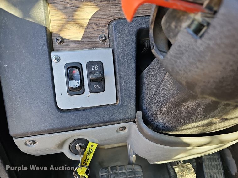 image for item EJ6046 2012 Freightliner  Coronado SD122 semi truck