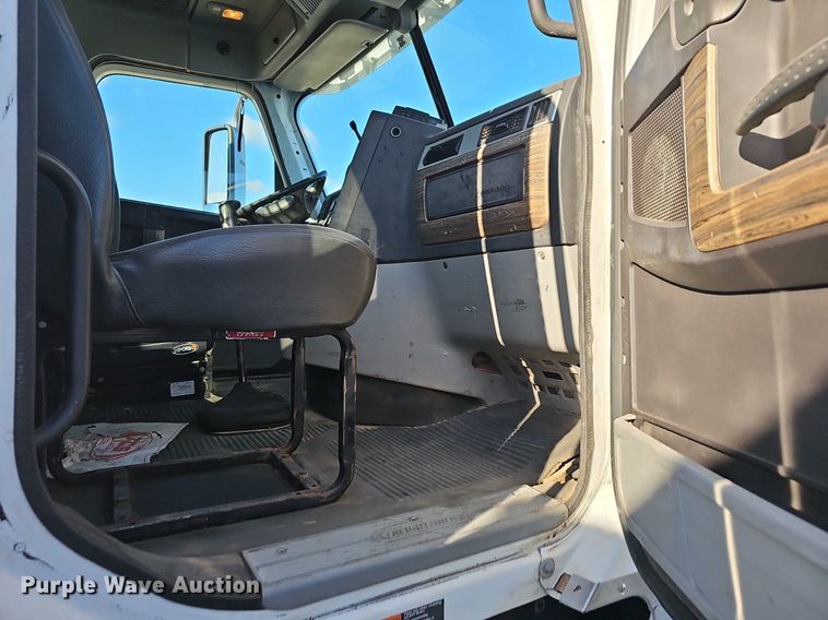 image for item EJ6046 2012 Freightliner  Coronado SD122 semi truck