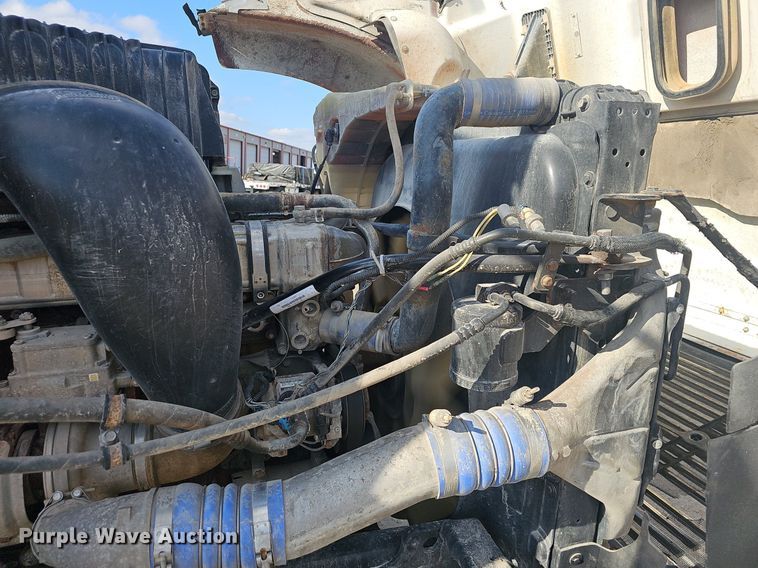 image for item EJ6046 2012 Freightliner  Coronado SD122 semi truck