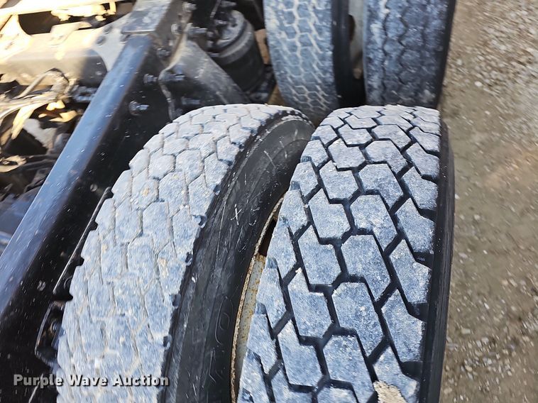 image for item EJ6046 2012 Freightliner  Coronado SD122 semi truck