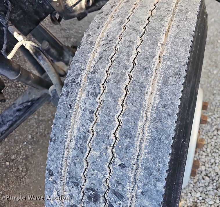 image for item EJ6046 2012 Freightliner  Coronado SD122 semi truck