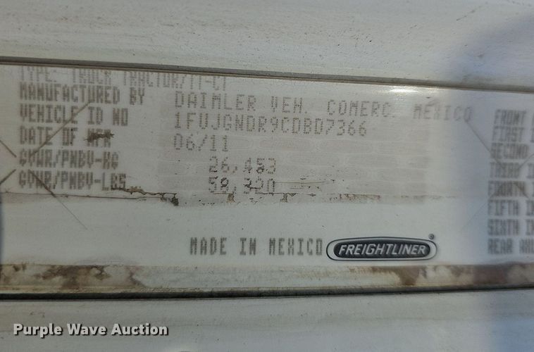 image for item EJ6046 2012 Freightliner  Coronado SD122 semi truck