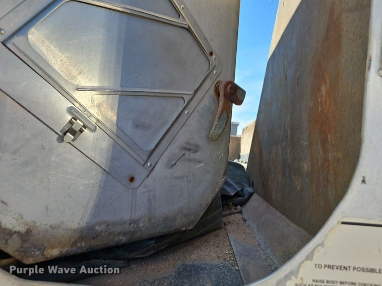 image for item EJ6047 1998 East Manufacturing  end dump trailer