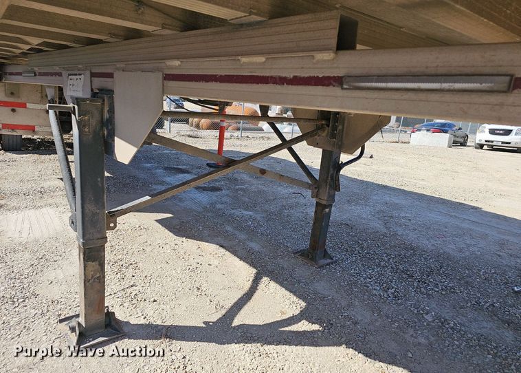 image for item EJ6047 1998 East Manufacturing  end dump trailer