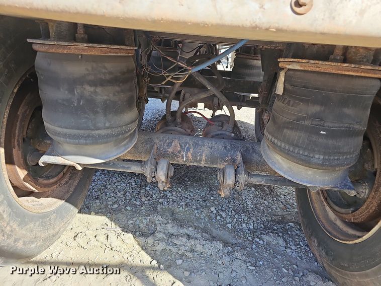 image for item EJ6047 1998 East Manufacturing  end dump trailer