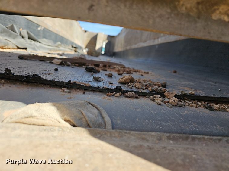 image for item EJ6047 1998 East Manufacturing  end dump trailer