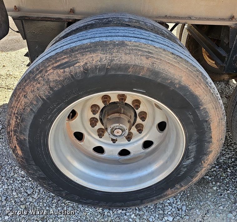 image for item EJ6047 1998 East Manufacturing  end dump trailer