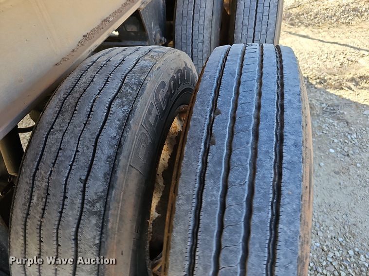 image for item EJ6047 1998 East Manufacturing  end dump trailer