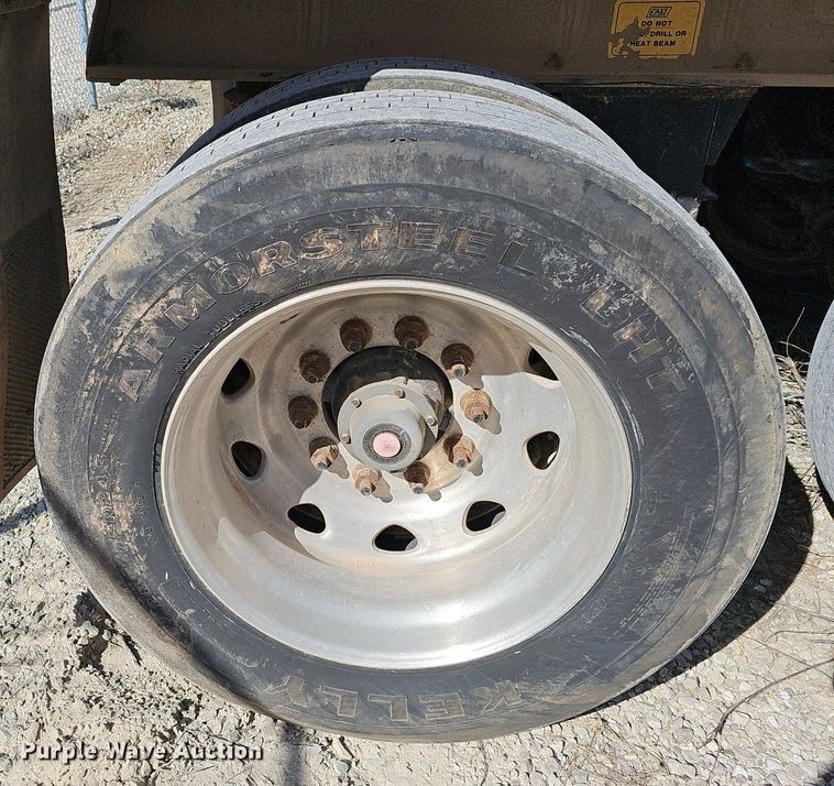 image for item EJ6047 1998 East Manufacturing  end dump trailer