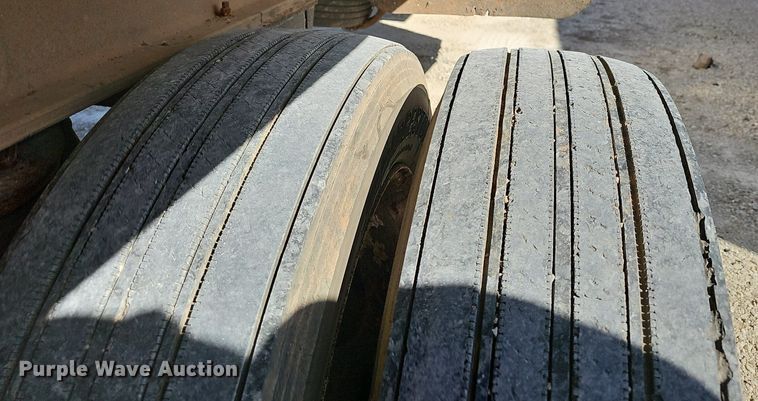 image for item EJ6047 1998 East Manufacturing  end dump trailer