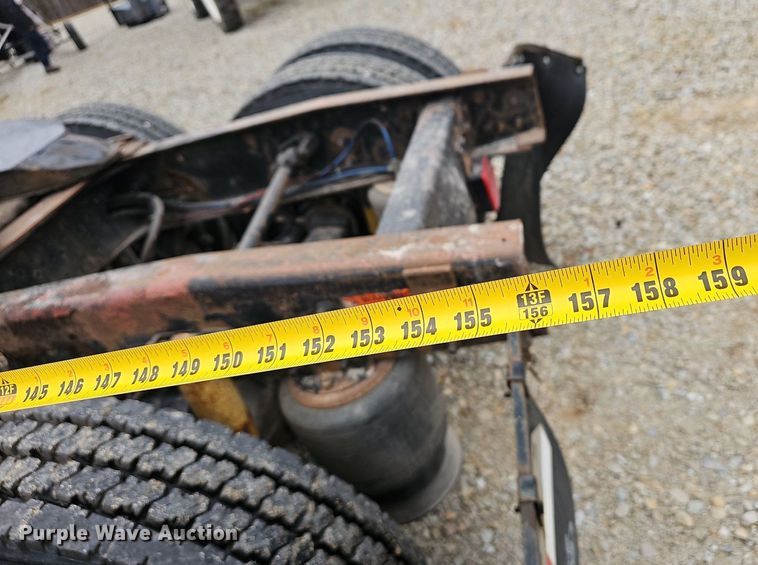 image for item EJ6053 2001 Freightliner  Classic XL semi truck