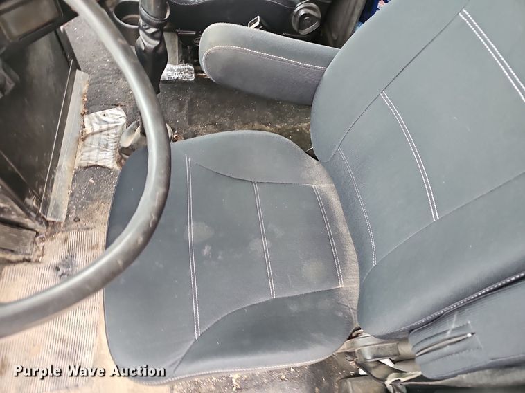 image for item EJ6053 2001 Freightliner  Classic XL semi truck