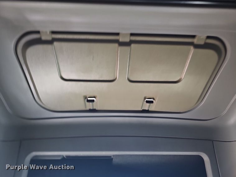 image for item EJ6053 2001 Freightliner  Classic XL semi truck