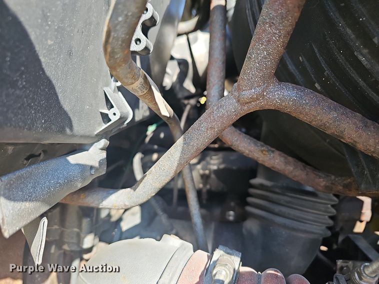 image for item EJ6062 2004 International 7600 semi truck