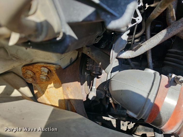 image for item EJ6062 2004 International 7600 semi truck