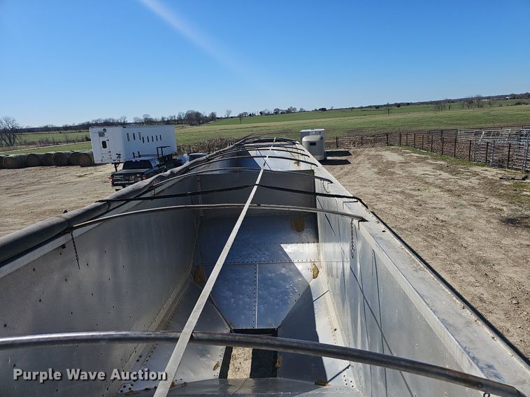 image for item EJ6105 2009 Timpte grain trailer