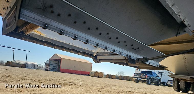 image for item EJ6105 2009 Timpte grain trailer