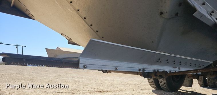 image for item EJ6105 2009 Timpte grain trailer