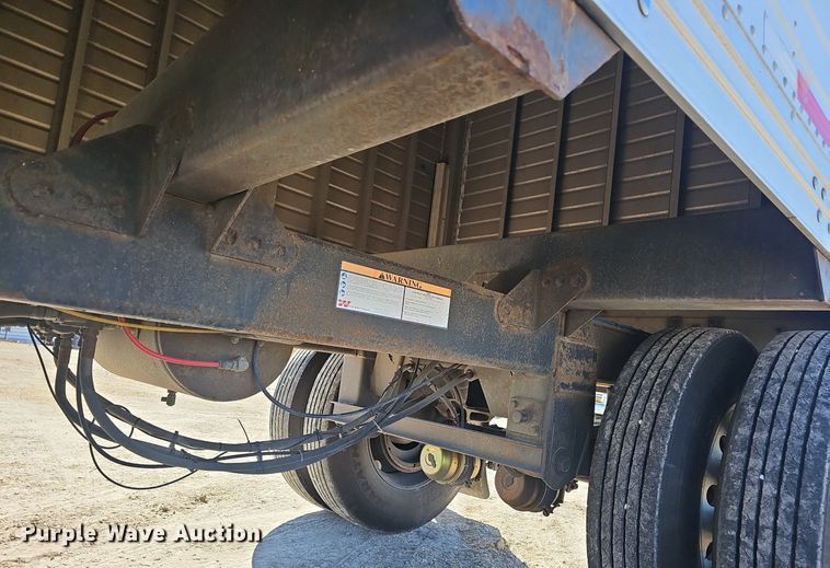 image for item EJ6105 2009 Timpte grain trailer