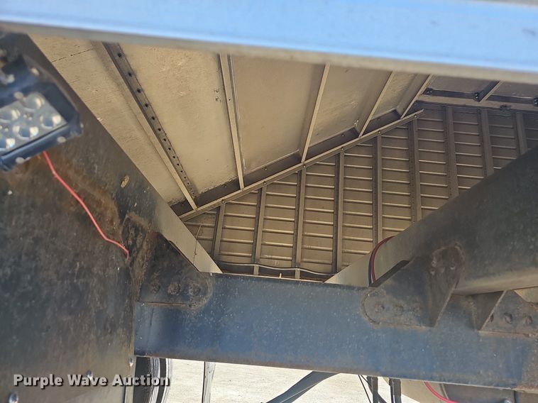 image for item EJ6105 2009 Timpte grain trailer