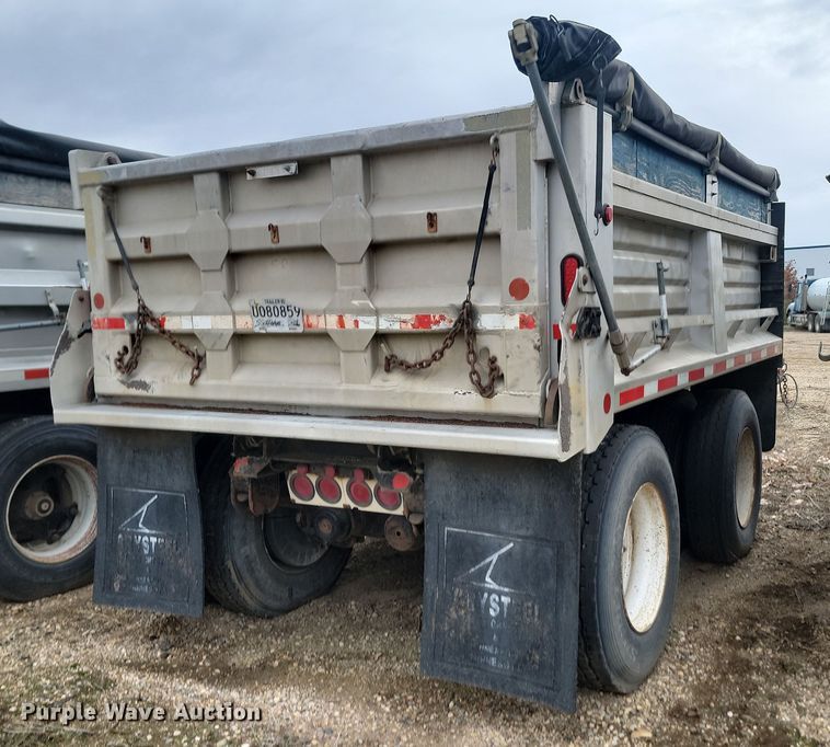 image for item KU9090 1978 Heil 8x28 end dump pup trailer
