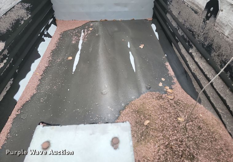 image for item KU9090 1978 Heil 8x28 end dump pup trailer