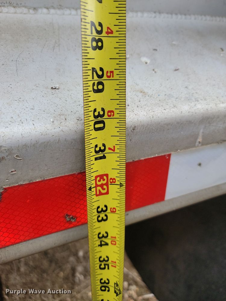 image for item KU9090 1978 Heil 8x28 end dump pup trailer