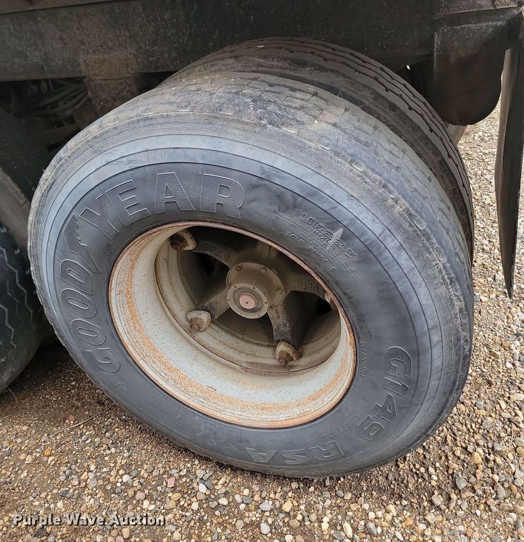 image for item KU9093 1994 Drake end dump pup trailer