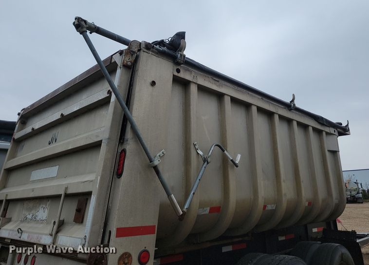 image for item KU9094 1984 Fruehauf end dump pup trailer