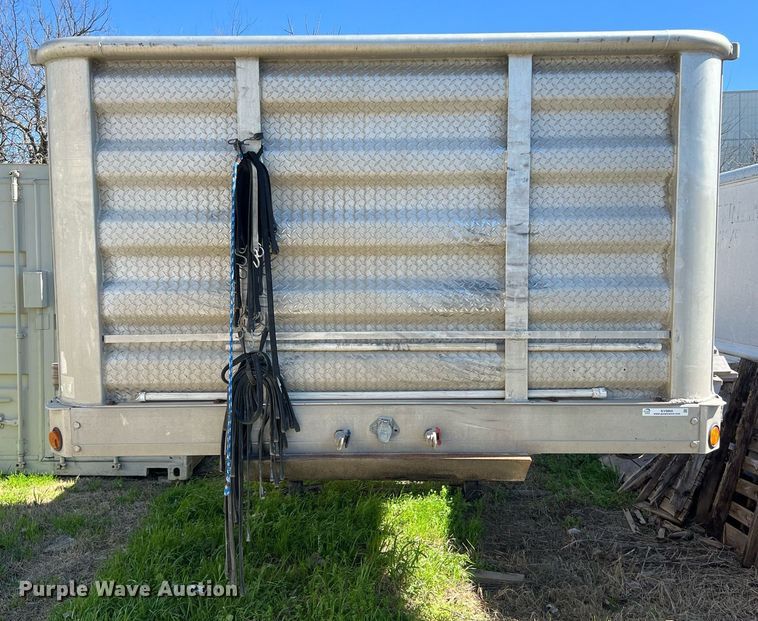 image for item KV9866 1996 Reitnouer flatbed trailer