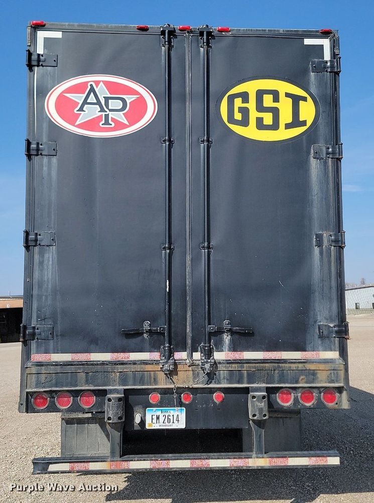 image for item LA9755 2004 Fontaine  IFTW-6-5053SLWK-CS side curtain trailer