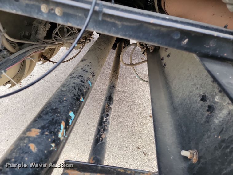 image for item LD9117 2011 Volvo VNL semi truck