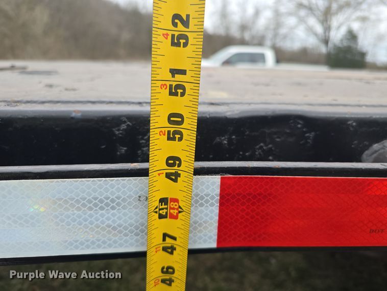 image for item LD9123 1997 International 4900  flatbed truck