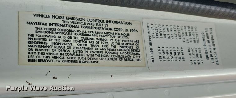 image for item LD9123 1997 International 4900  flatbed truck