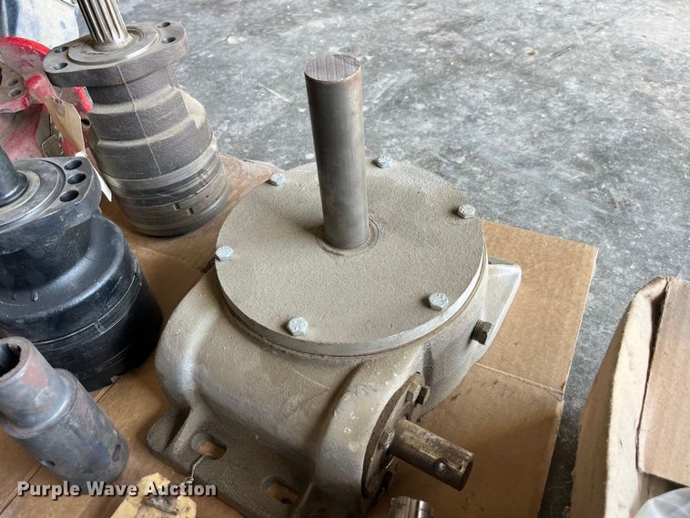 image for item LD9340 Approximately 12 PTO pumps