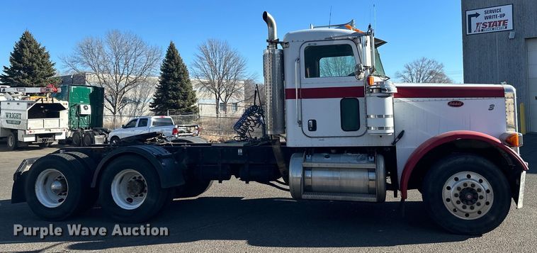 image for item LO9507 2005 Peterbilt  379 semi truck