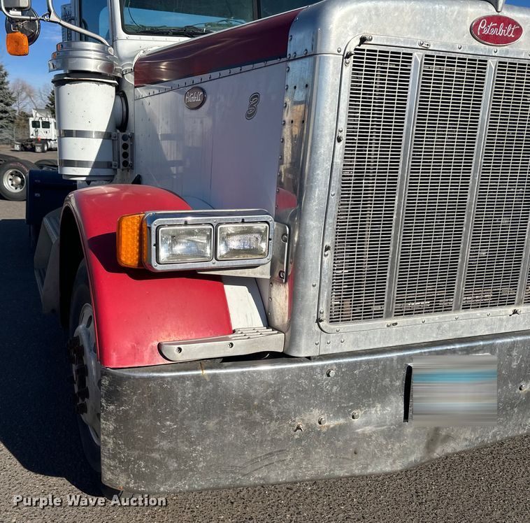 image for item LO9507 2005 Peterbilt  379 semi truck